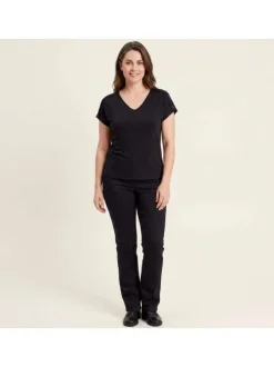 T-shirt noir uni avec une coupe ajustée et des manches courtes