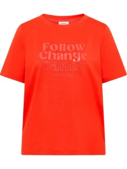 T-shirt orange uni pourvu de manches courtes et d'un col rond