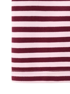 T-shirt rose à rayures bordeaux avec une coupe droite et un col rond