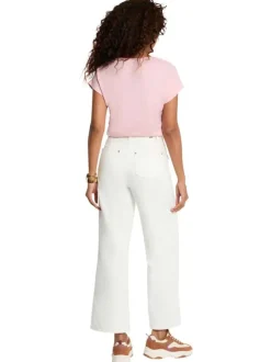 T-shirt rose uni avec une coupe droite et des manches courtes