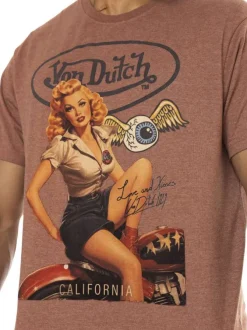 T-shirt rouge avec des imprimés une coupe droite et un col rond