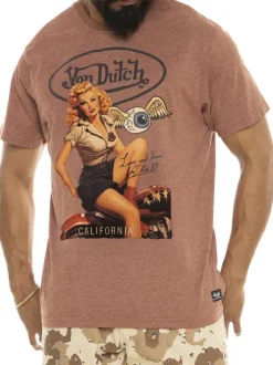 T-shirt rouge avec des imprimés une coupe droite et un col rond