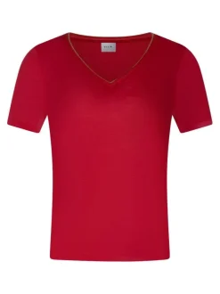T-shirt rouge uni pourvu de manches courtes et d'une coupe droite