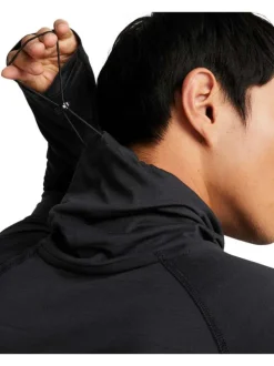T-shirt Run Cloudspun High Neck Ls M type sous pull uni noir avec une coupe droite