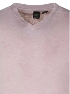T-shirt saumon uni pourvu d'un col v et des manches courtes