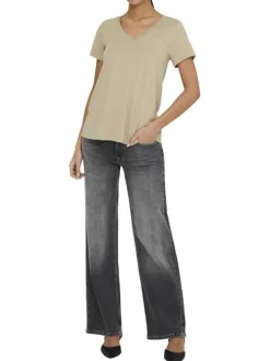 T-shirt taupe uni avec une coupe droite et des manches courtes