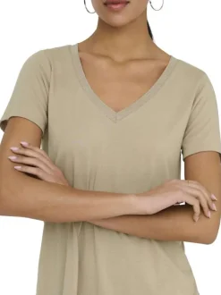 T-shirt taupe uni avec une coupe droite et des manches courtes