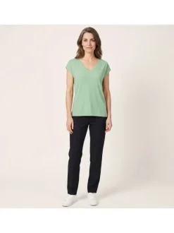 T-shirt vert uni avec une coupe droite et des manches courtes