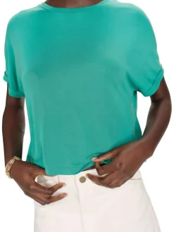T-shirt vert uni avec une coupe droite et des manches courtes