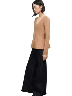 Veste camel coupe ajustée pourvue d'un col v et de manches longues