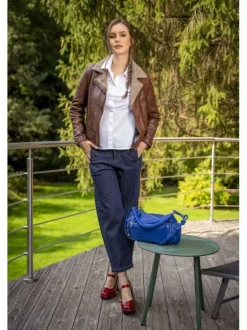 Veste perfecto en cuir de mouton caramel à coupe droite avec un col tailleur