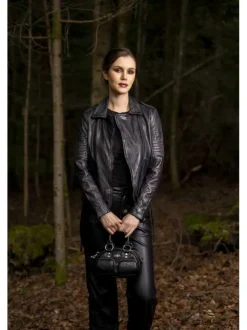 Veste perfecto en cuir de mouton noire à coupe droite et motifs étoiles