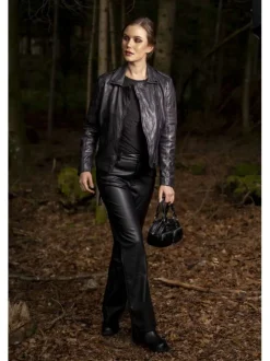 Veste perfecto en cuir de mouton noire à coupe droite et motifs étoiles